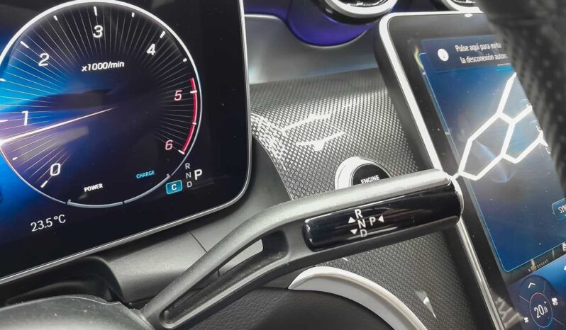 
								MercedesBenz GLC 300D 4 MATIC full									