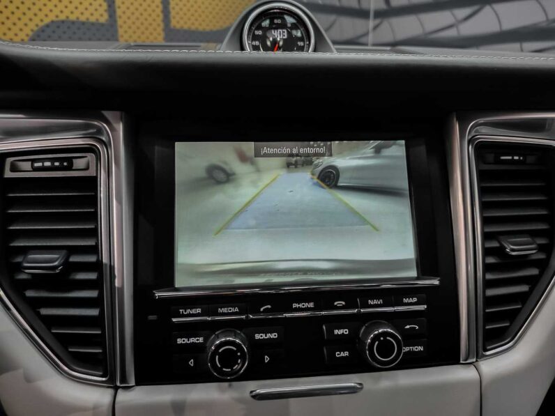 
								Porsche Macan TURBO full									
