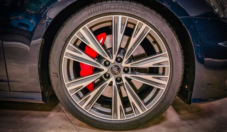 
								Audi A6 COMPETITION full									
