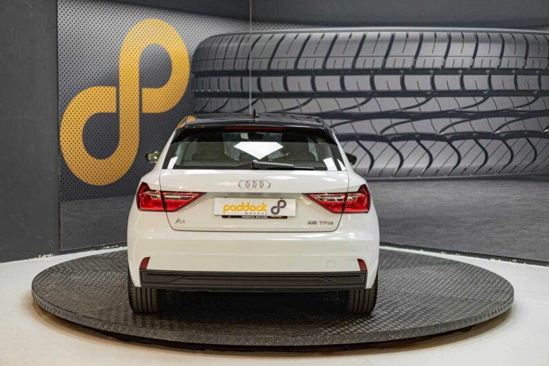 
								Audi A1 ADVANCED full									