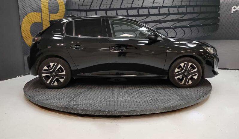 
								Peugeot 208 STYLE full									
