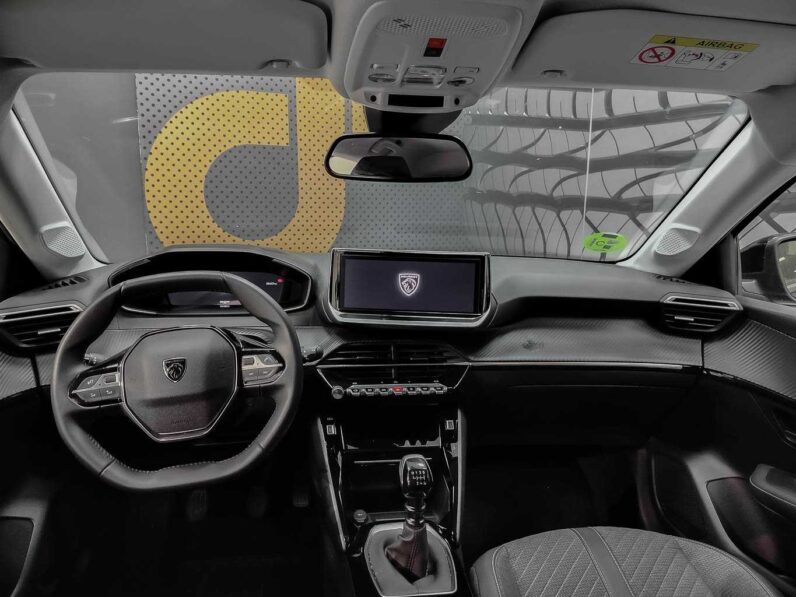 
								Peugeot 208 STYLE full									