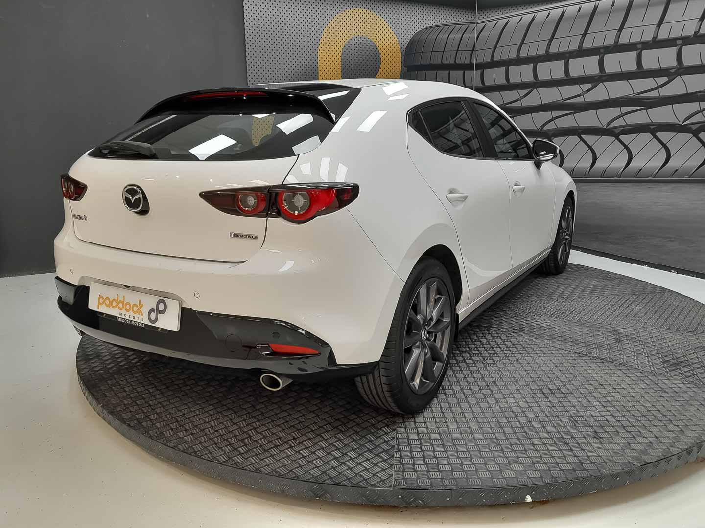 Mazda Model 3 CENTRE-LINE