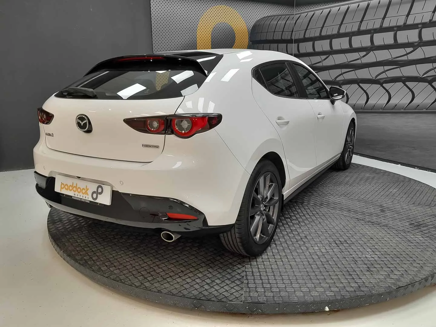 Mazda Model 3 CENTRE-LINE