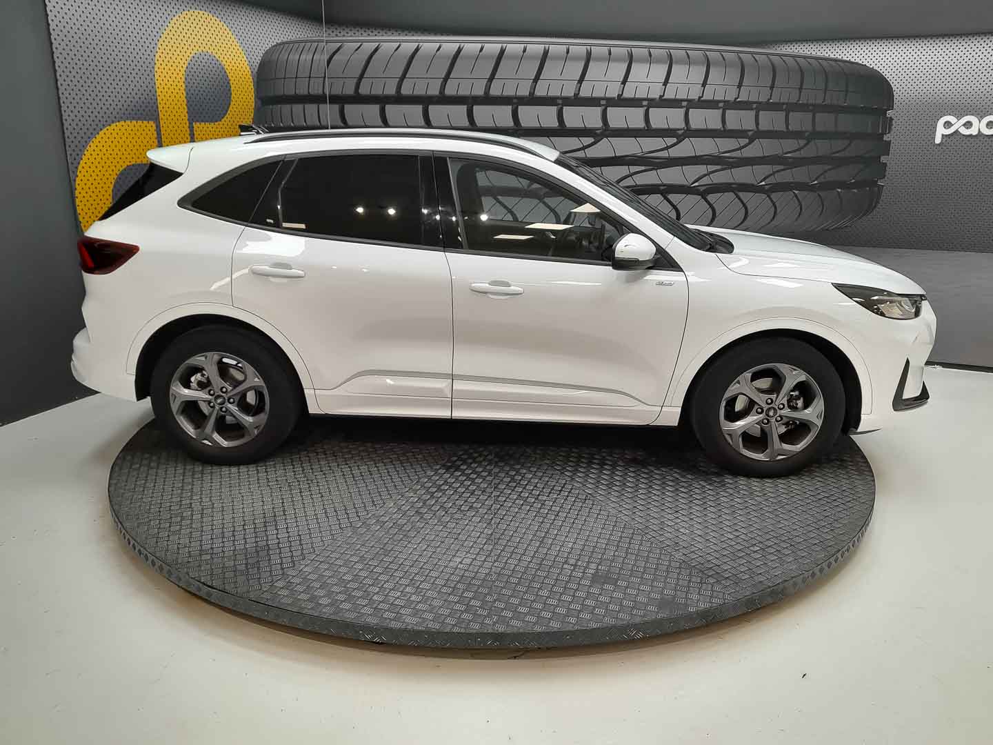 Ford KUGA ST LINE