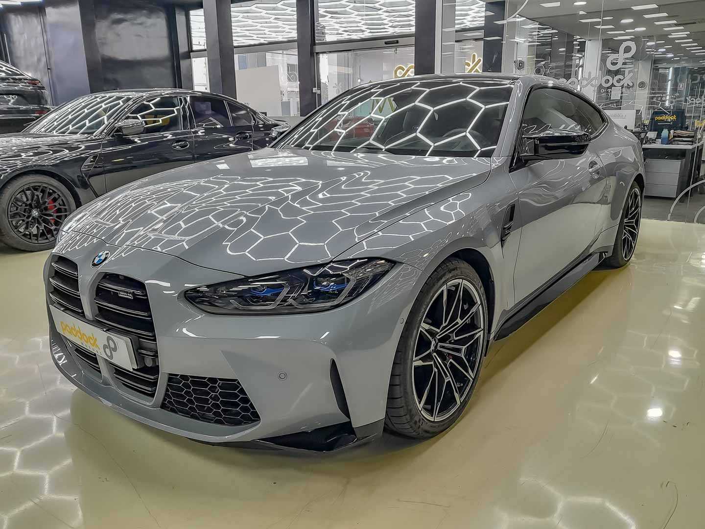BMW M4 COMPETITION