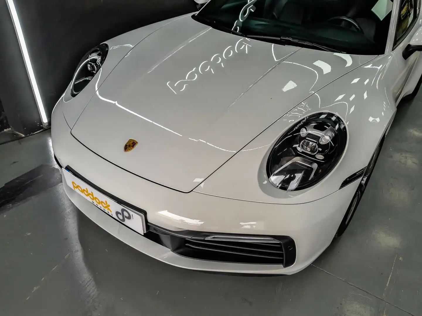 Porsche 911 TARGA 4