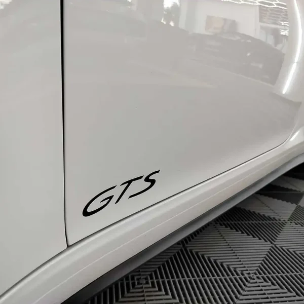 Mantenimiento real de un coche deportivo costes sorpresas