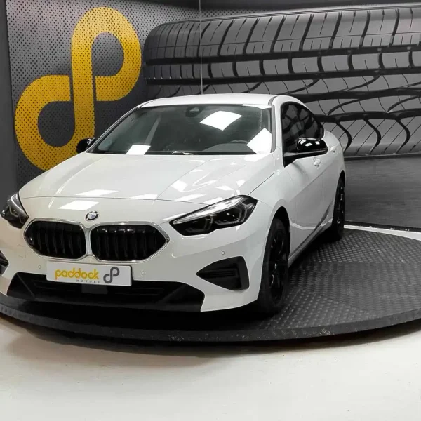 Ventajas y desventajas de comprar un coche KM 0