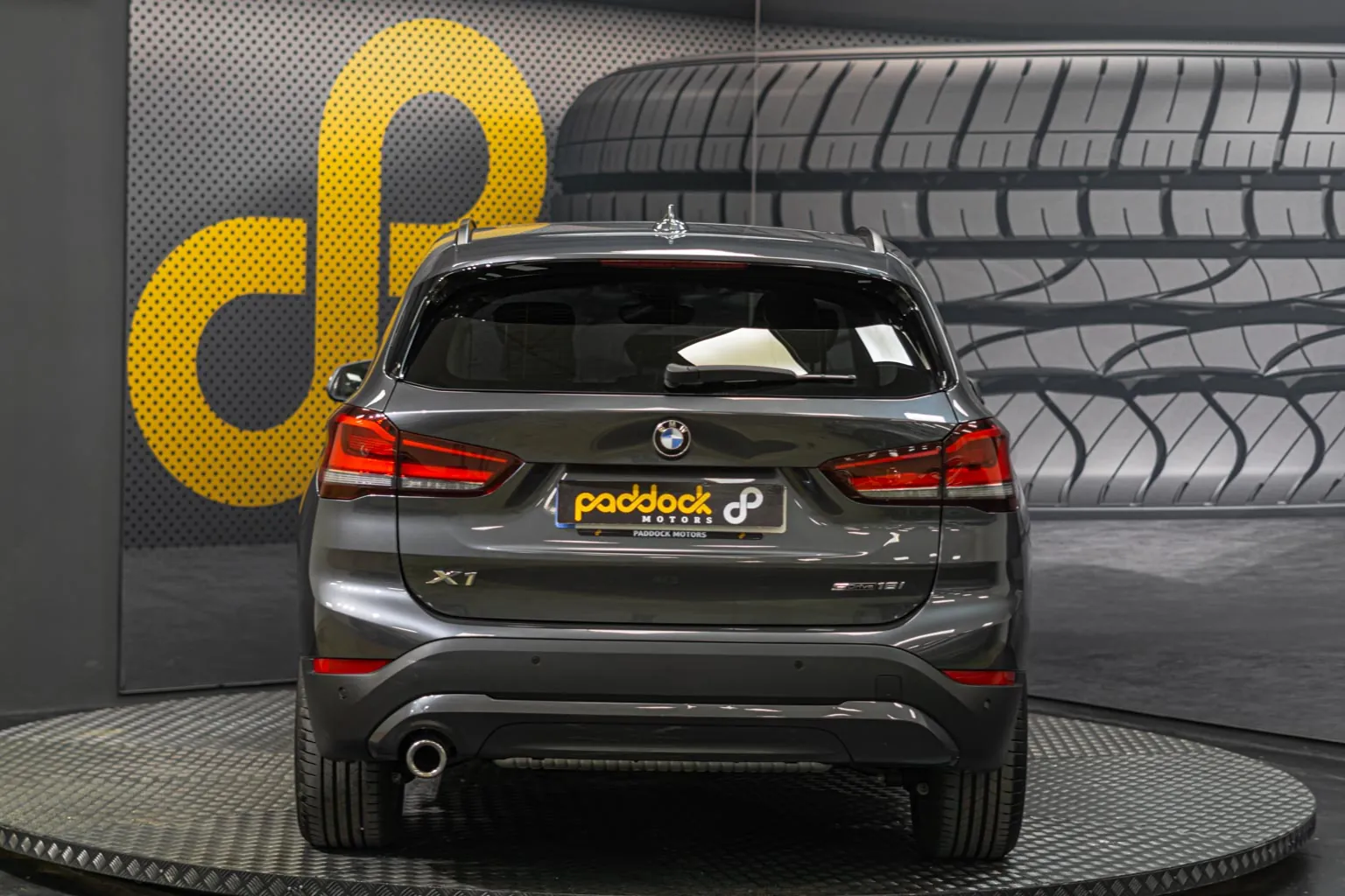 								BMW X1 full									