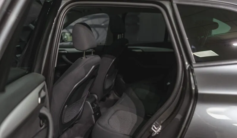 								BMW X1 full									