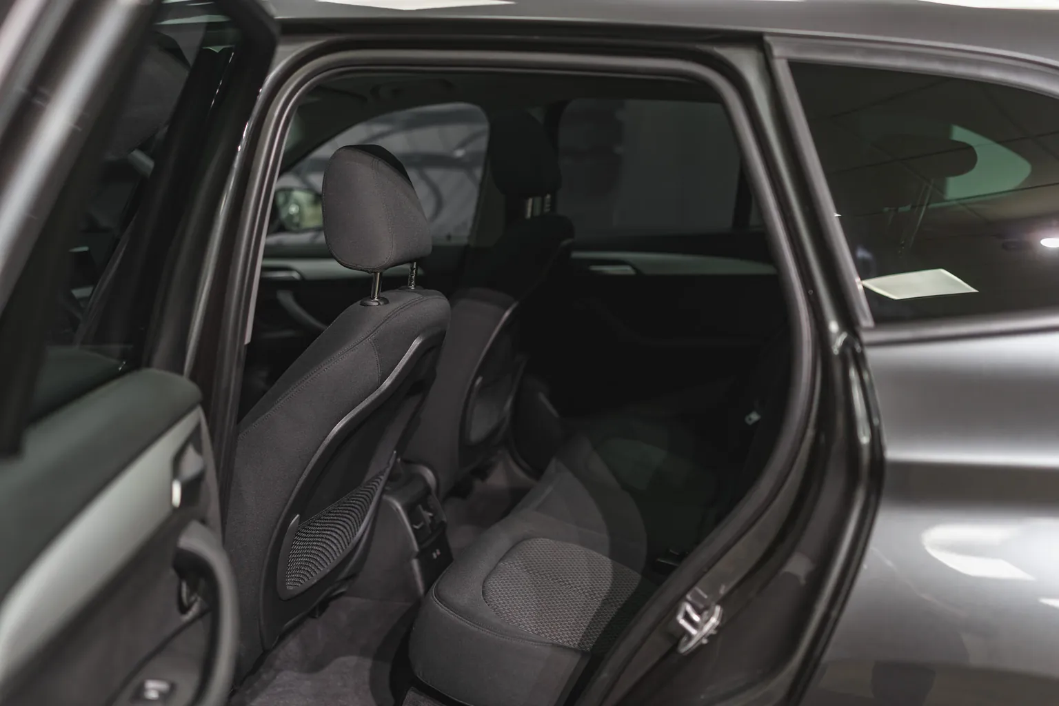 								BMW X1 full									