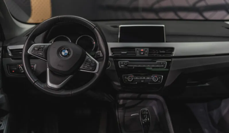 								BMW X1 full									