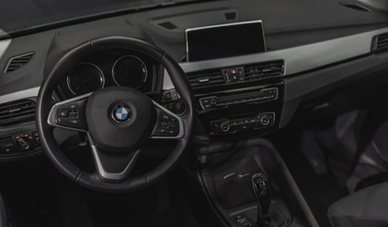 								BMW X1 full									