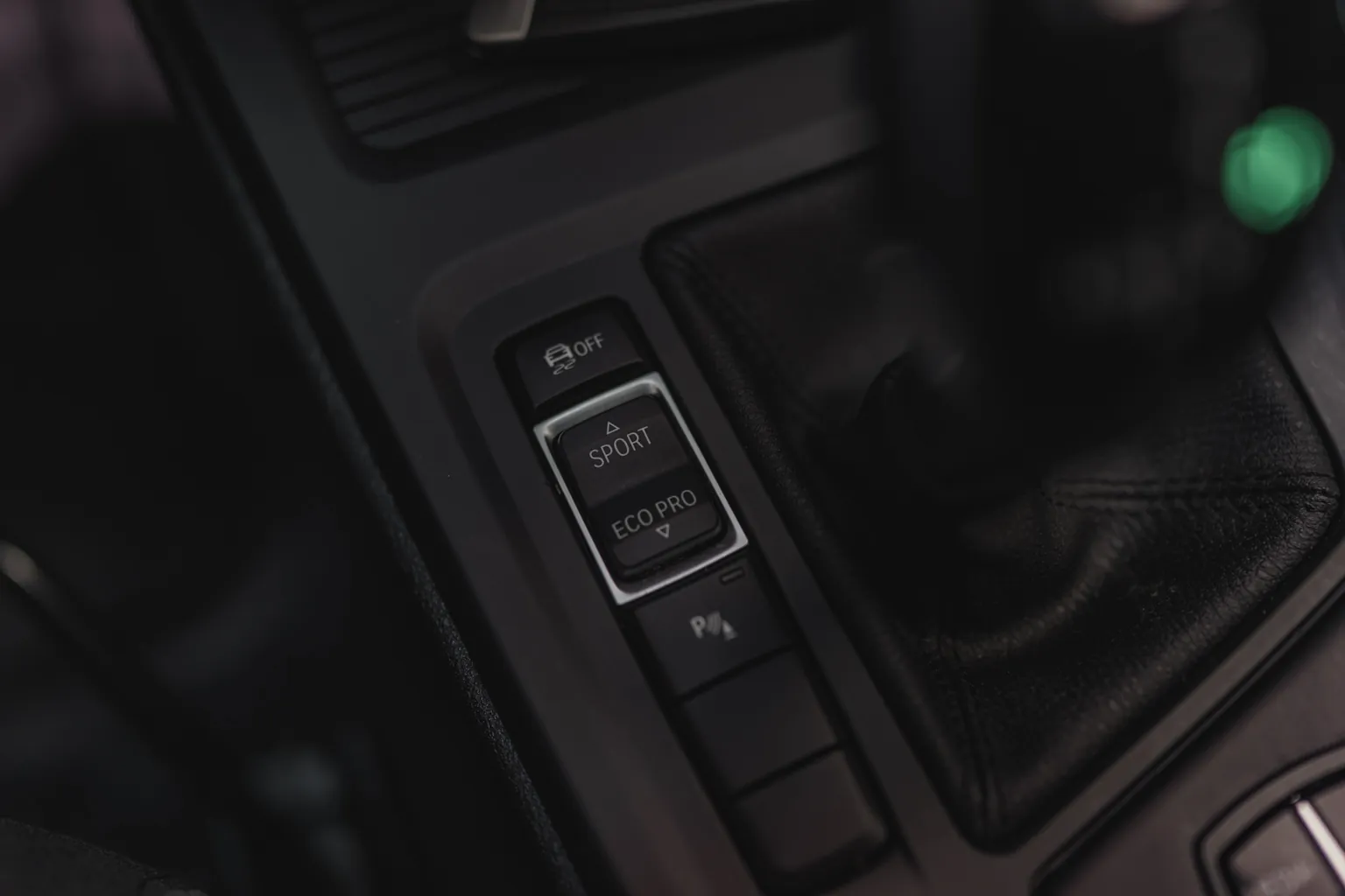 								BMW X1 full									