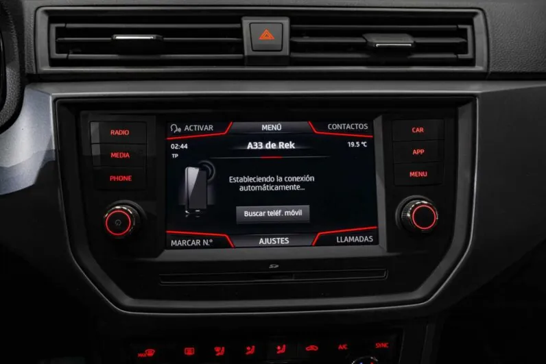 								SEAT Arona full									