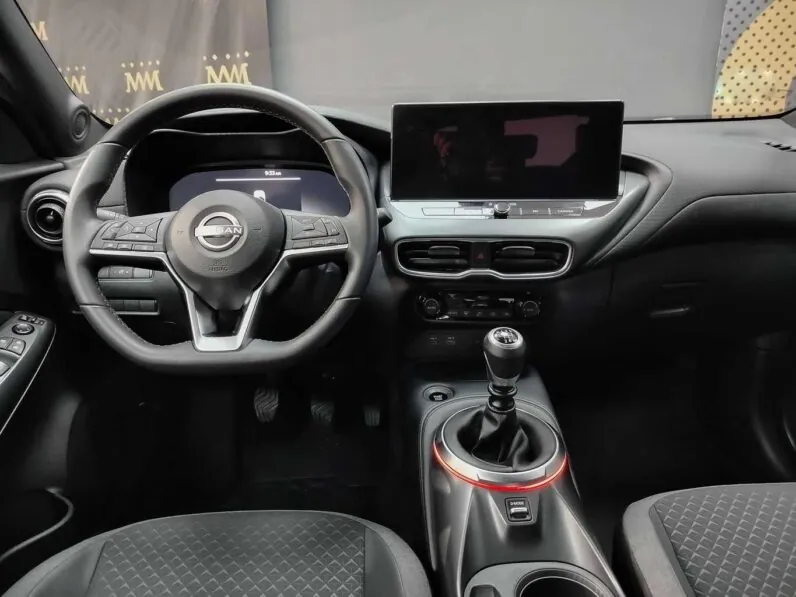 								Nissan Juke full									