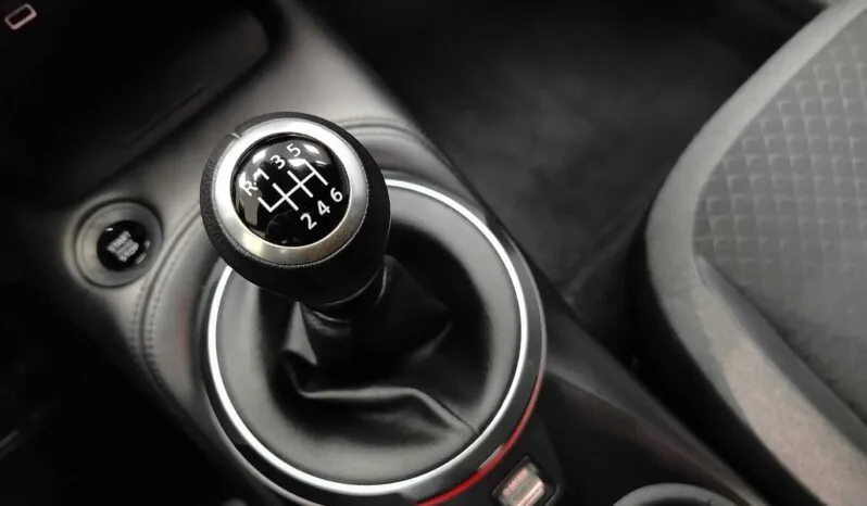 								Nissan Juke full									