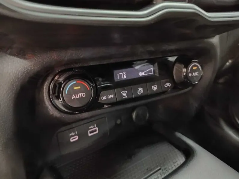 								Nissan Juke full									