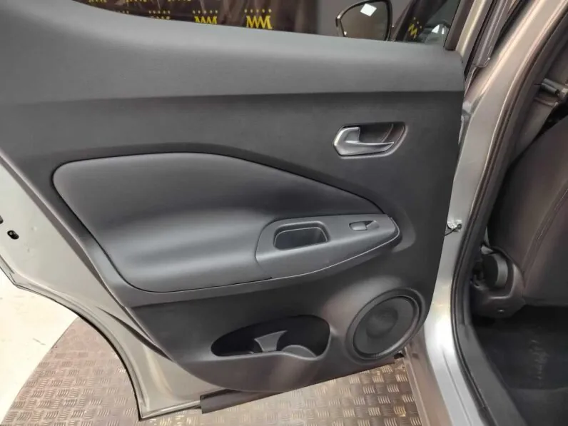 								Nissan Juke full									