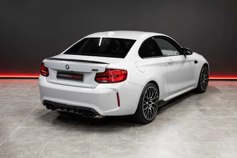 								BMW 335i full									