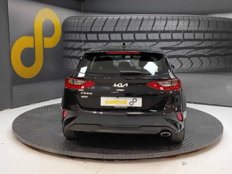 								Kia Ceed full									
