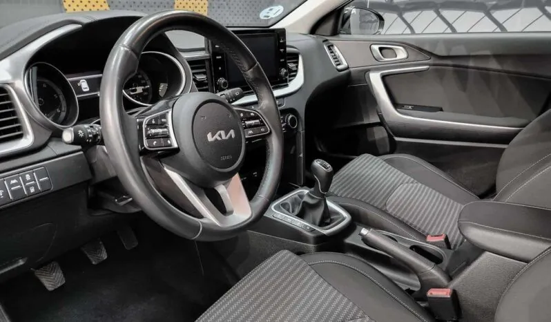								Kia Ceed full									