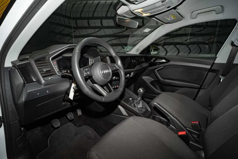 								Audi A1 full									