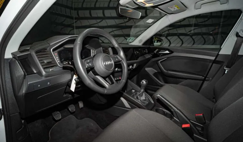 								Audi A1 full									