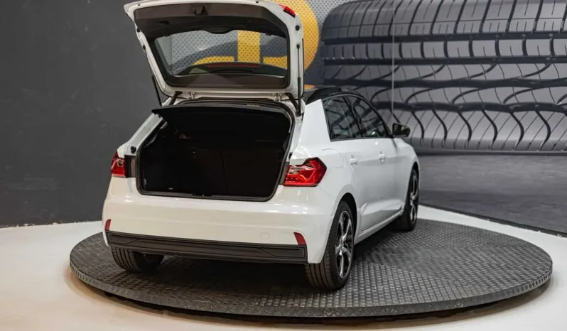 								Audi A1 full									