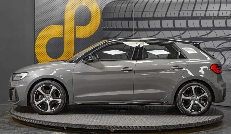 								Audi A1 full									