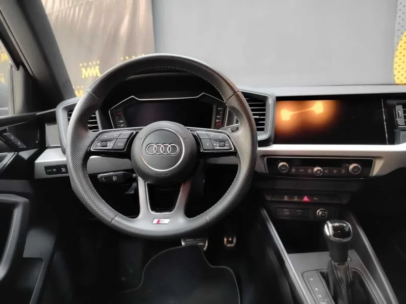 								Audi A1 full									