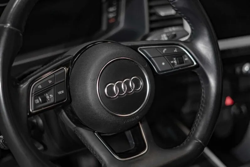 								Audi A1 full									