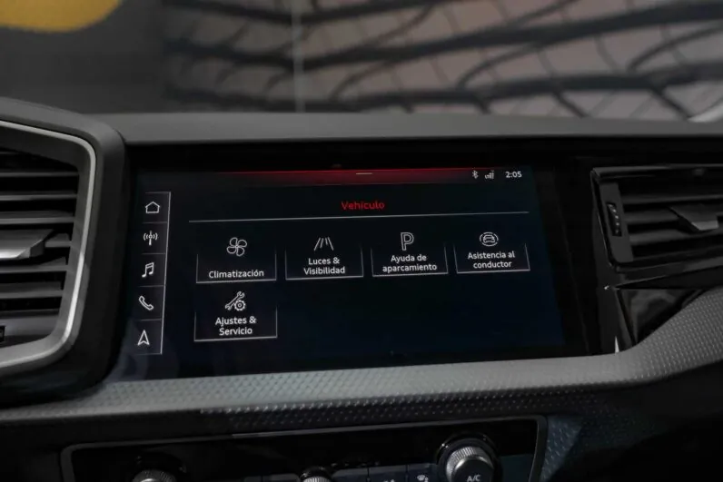 								Audi A1 full									