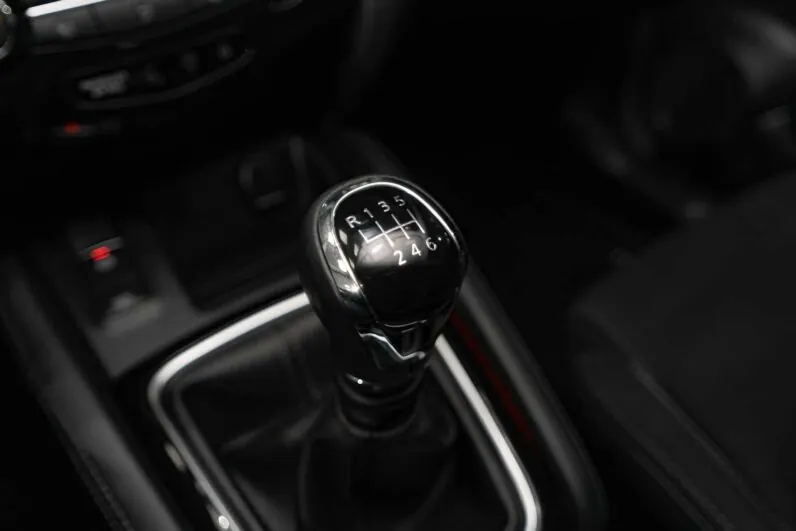 								Nissan Qashqai full									