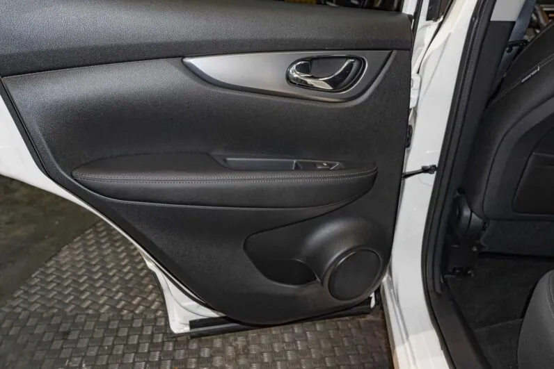 								Nissan Qashqai full									