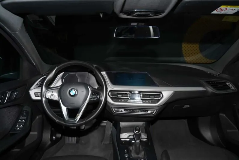								BMW Serie 1 full									