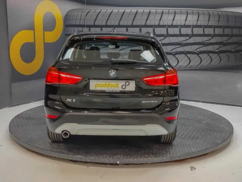 								BMW X1 full									