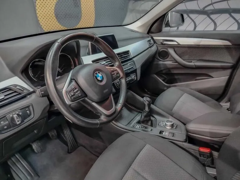 								BMW X1 full									