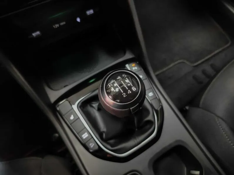 								Hyundai Tucson full									