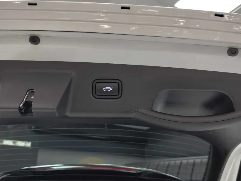 								Hyundai Tucson full									