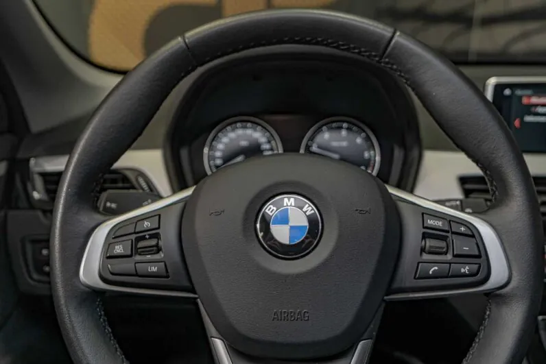 								BMW X1 full									