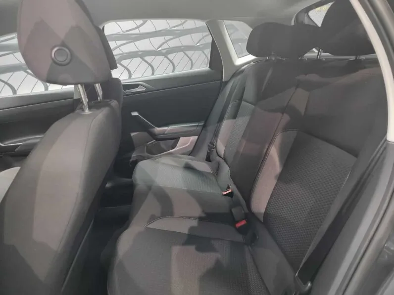 								Volkswagen Polo full									
