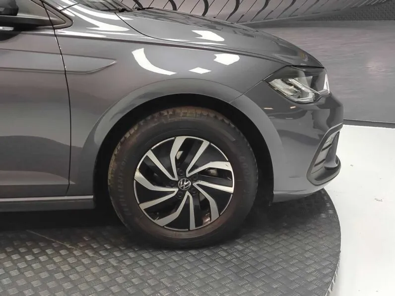 								Volkswagen Polo full									