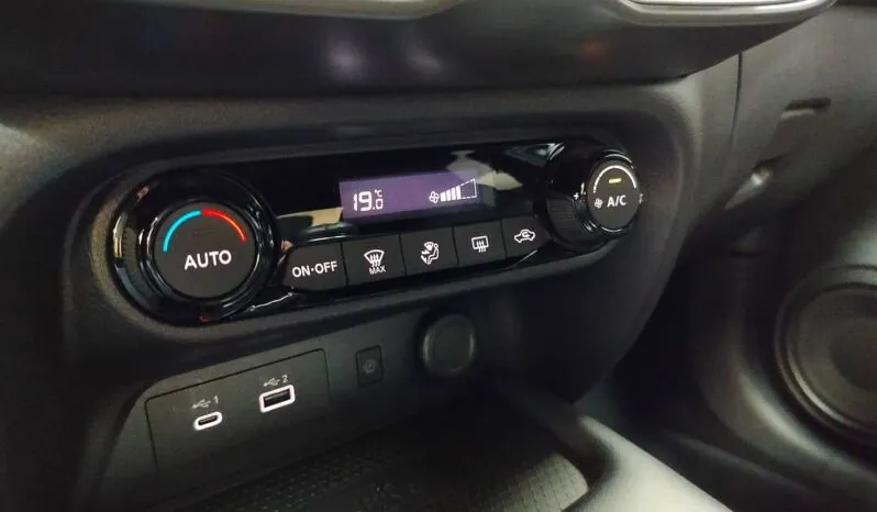 								Nissan Juke full									