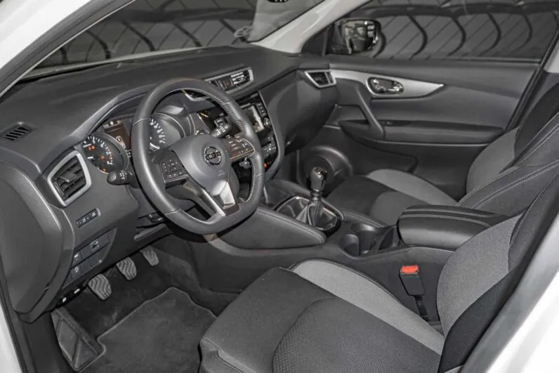 								Nissan Qashqai full									