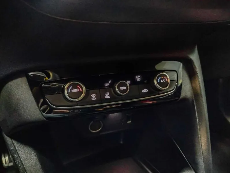 								Opel Corsa full									