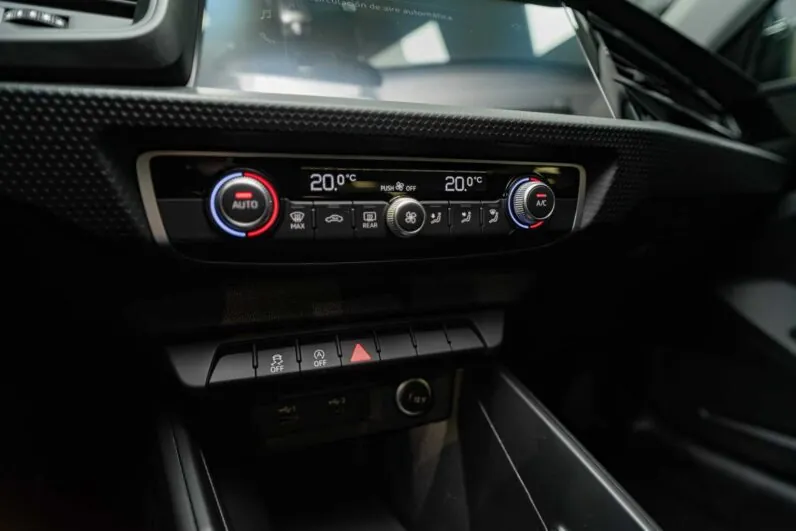 								Audi A1 full									