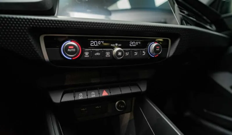 								Audi A1 full									