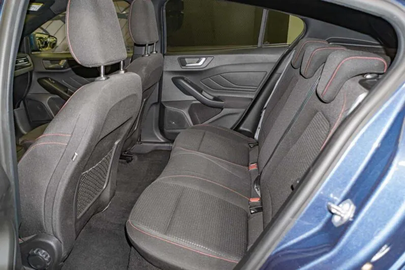 								Ford Focus full									